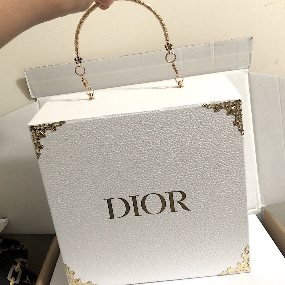Dior Paper Trunk Box - Picture 4 of 11